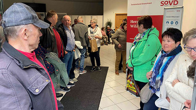 Mitglieder aus Rülzheim in der Landesgeschäftsstelle