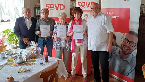 V. li.: Volker Lieblang, Otto Becker, Helga Kuntz, Gabriele Scheppelmann und Manfred Miro.
